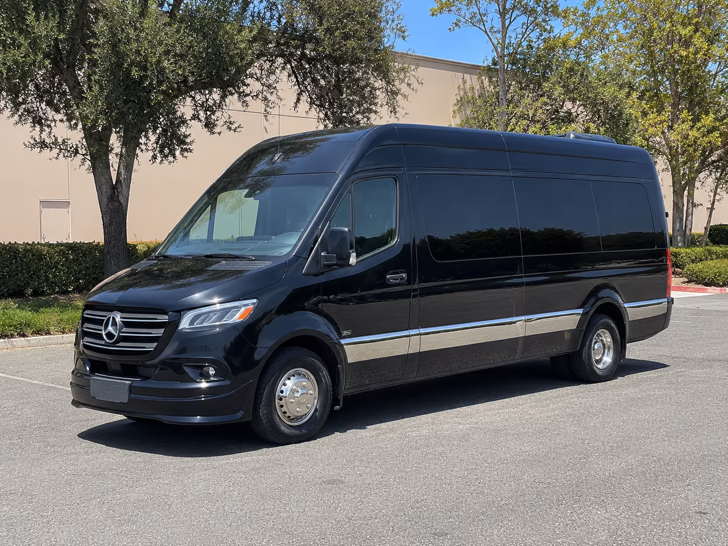 easily book transportation for your next convention or trade show 3