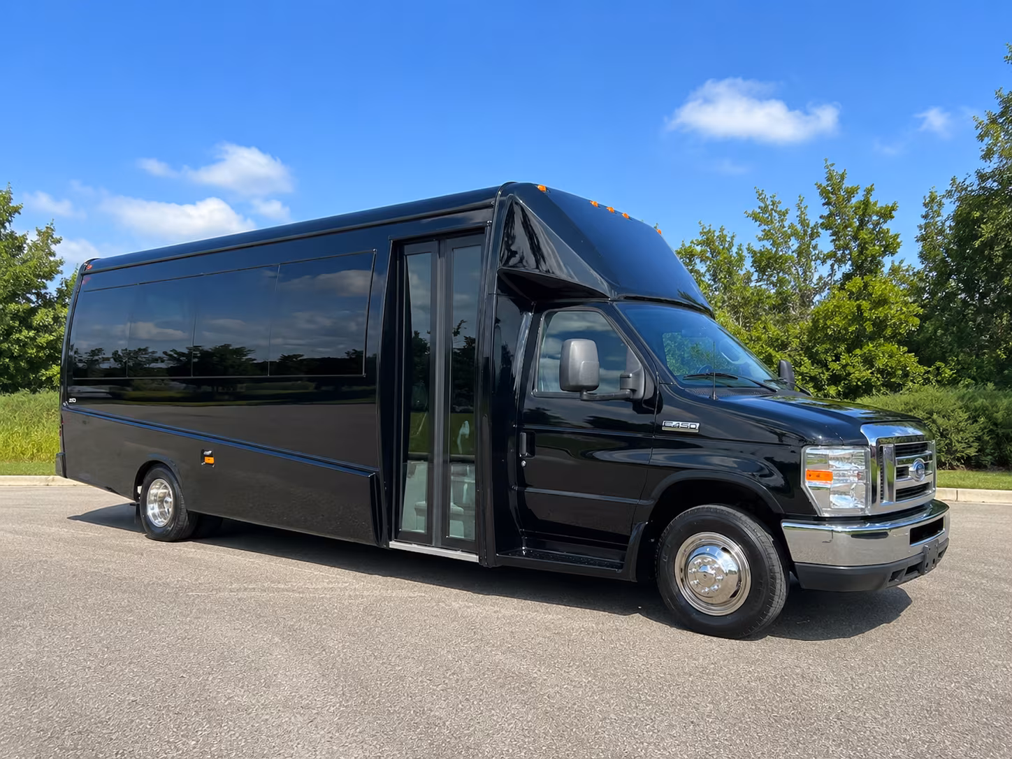 easily book transportation for your next prom 1