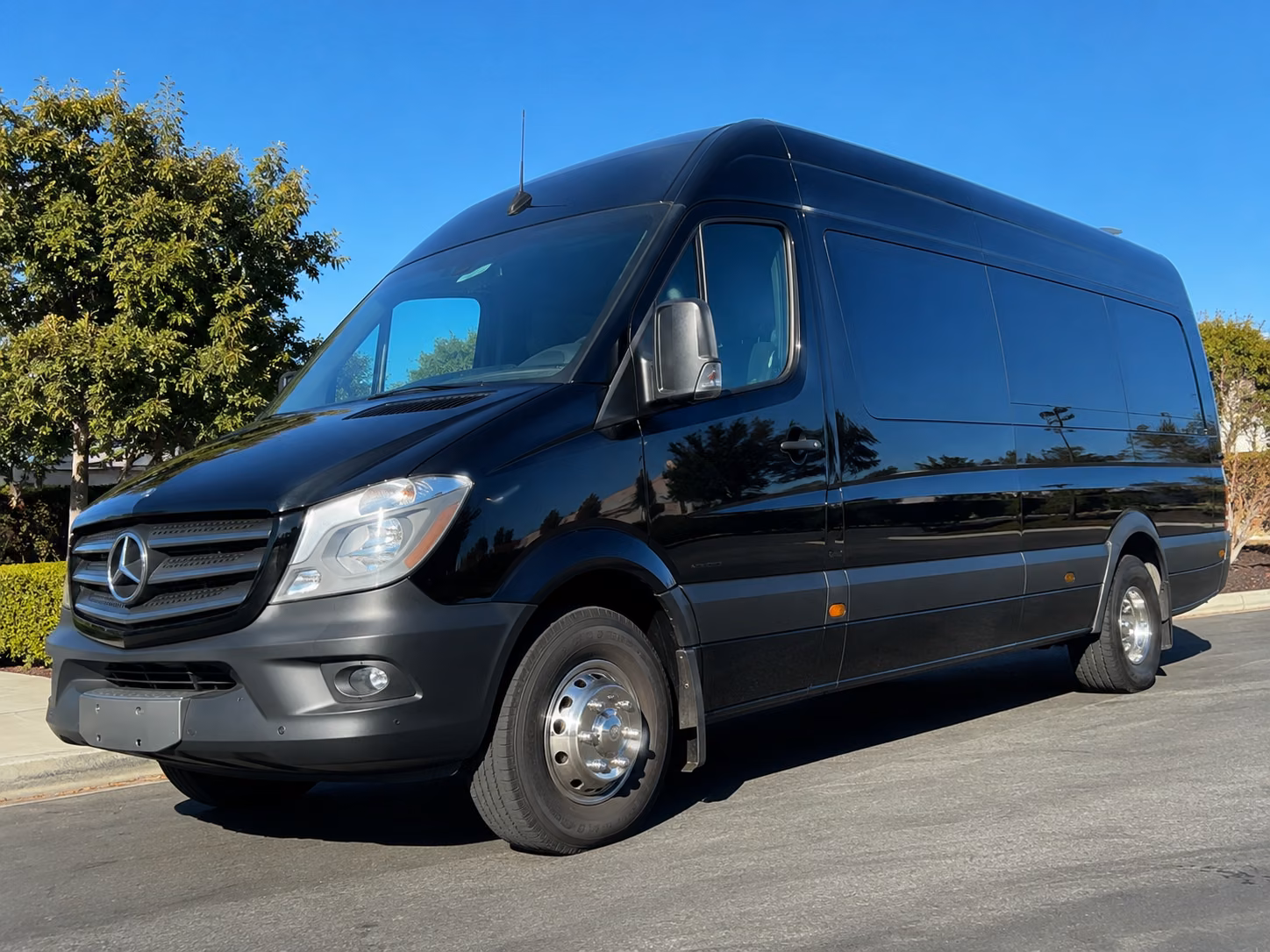 easily book transportation for your next wine tour 1